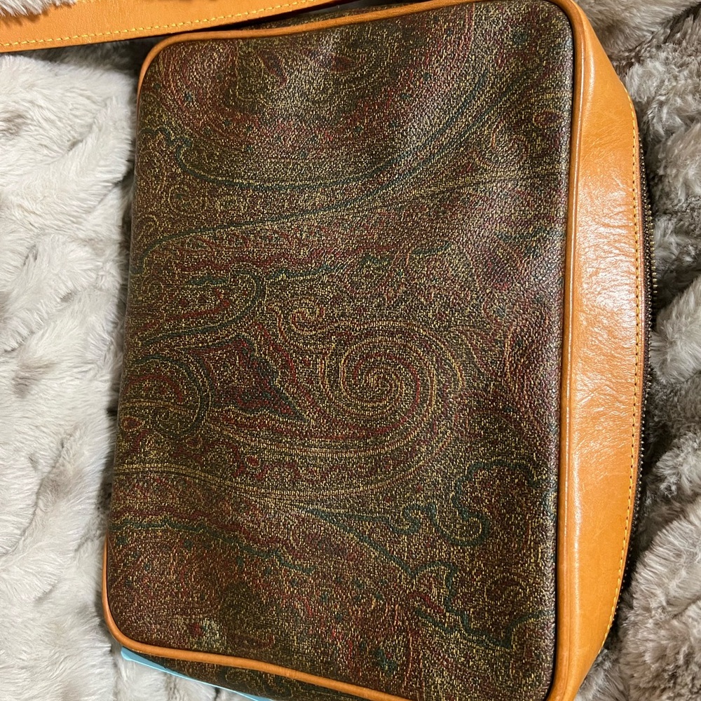 Etro, Elegant Brown Paisley Shoulder Bag EUC - Picture 5 of 10